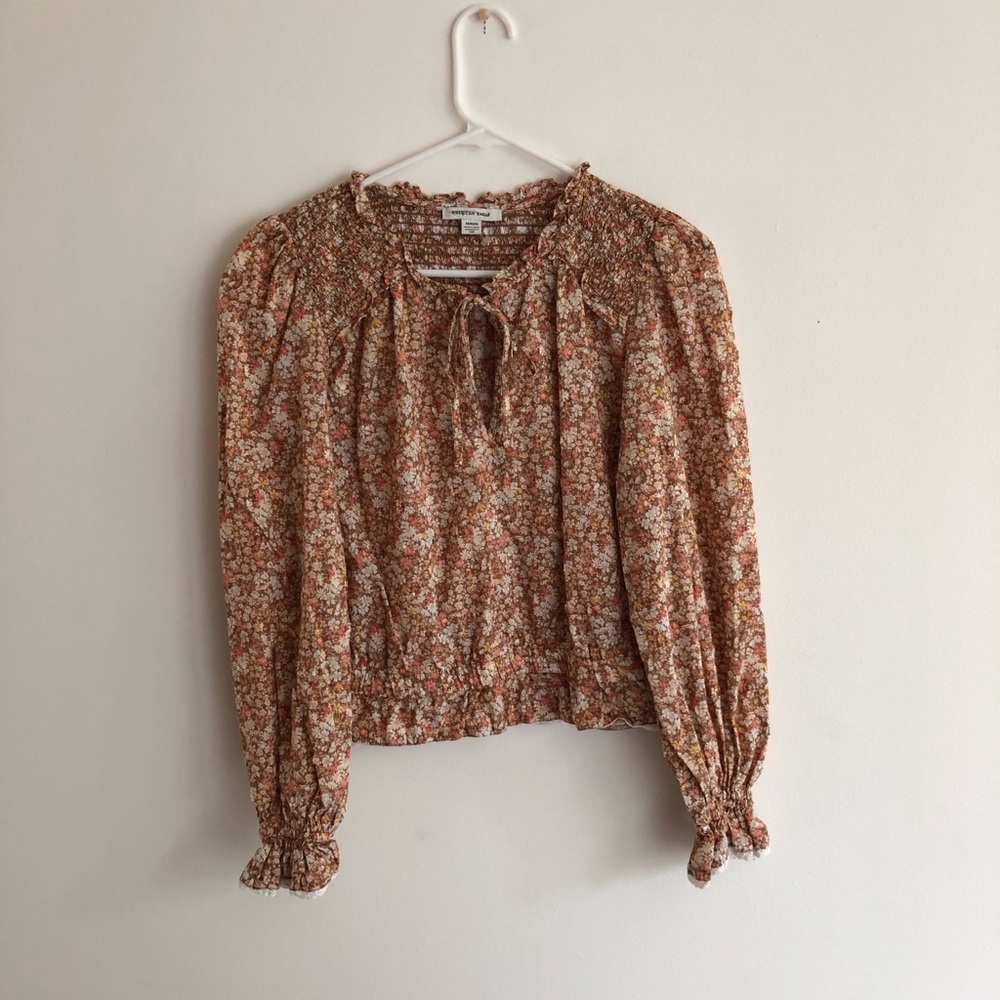 American Eagle 100% cotton floral cottage top blouse cropped puff sleeve size m